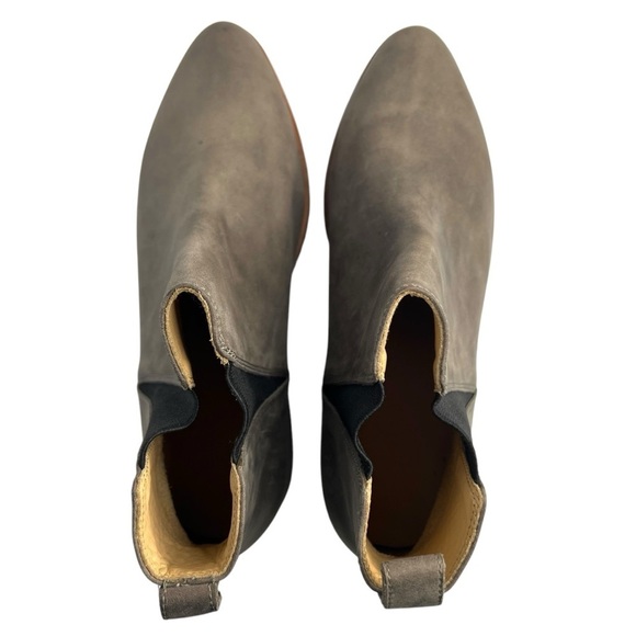 Nisolo Eva Everyday Chelsea Boot Taupe Size 6 - Picture 9 of 15